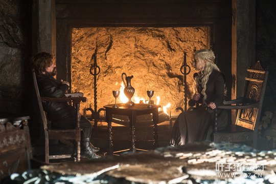 Peter Dinklage as Tyrion Lannister and Emilia Clarke as Daenerys Targaryen in HBO's Game of Thrones (Credit: Helen Sloan/HBO)